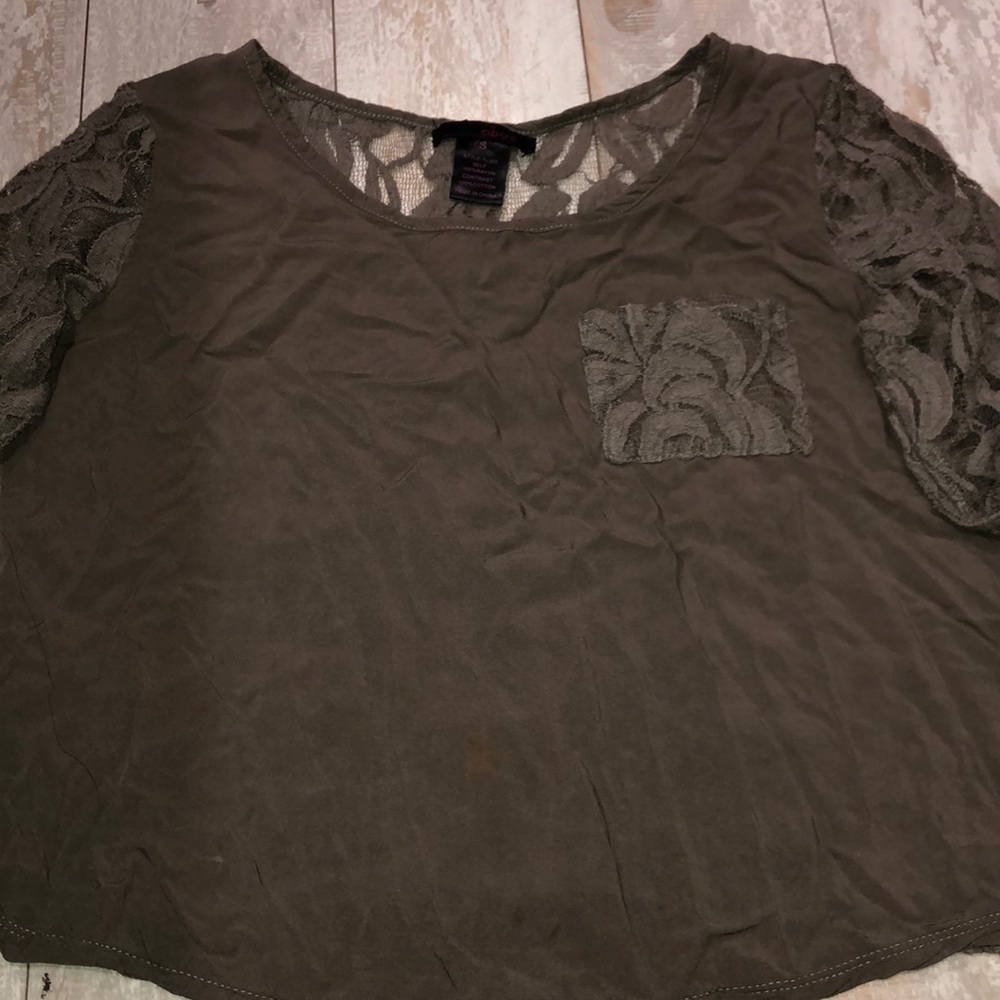 tan long sleeve tee